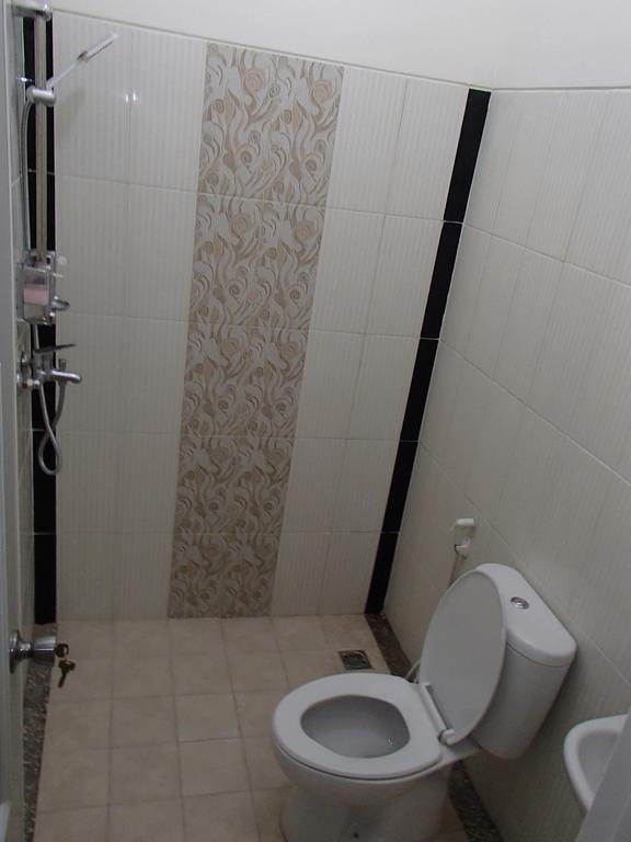Shakila Guest House Malang Pokój zdjęcie