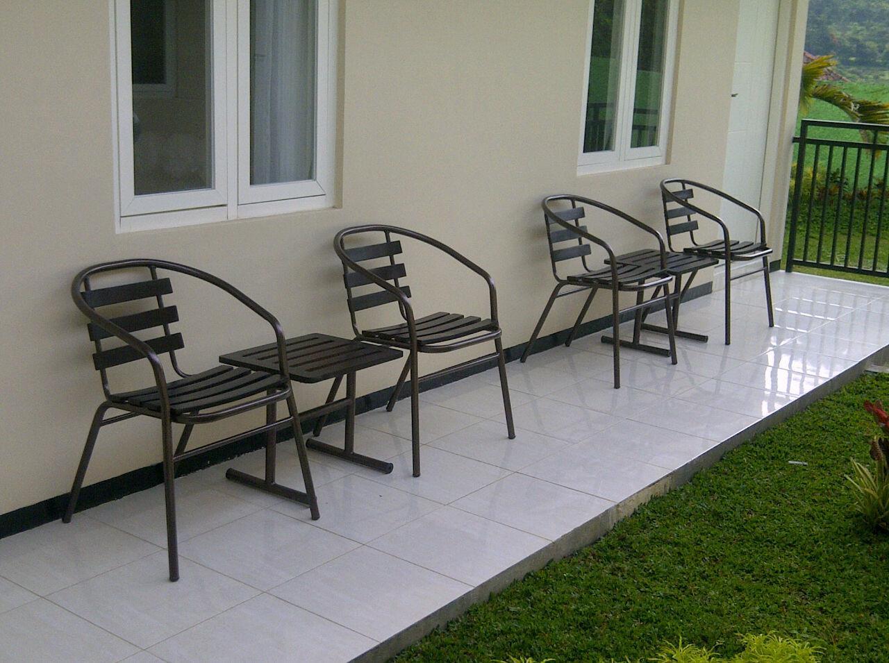 Shakila Guest House Malang Zewnętrze zdjęcie